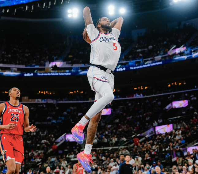 开云体育官网-一战狂刷3新高！快船20分大胜重回第九，伦纳德复出轰23分5助