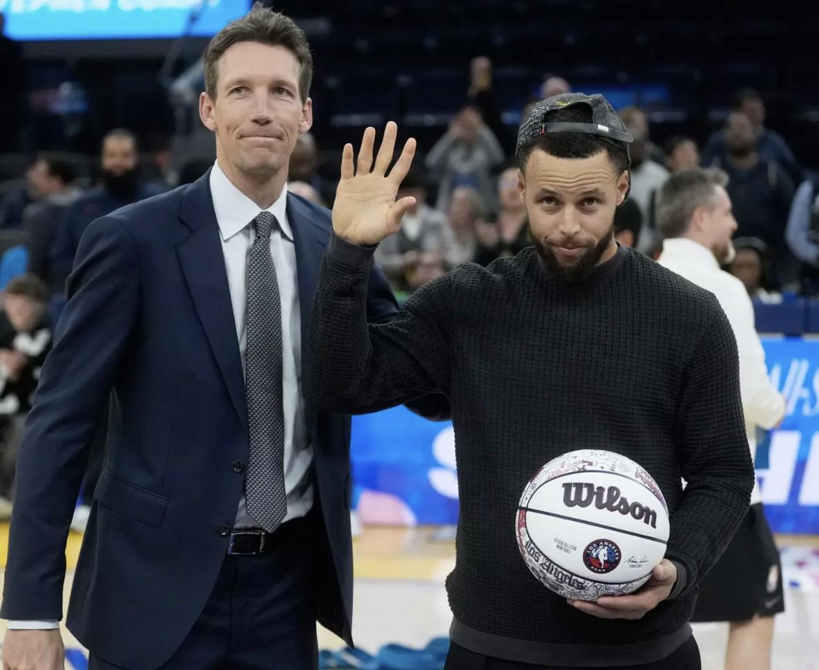 开云登录入口-库里可能缺席本赛季剩余比赛？勇士总经理：存在这种可能性