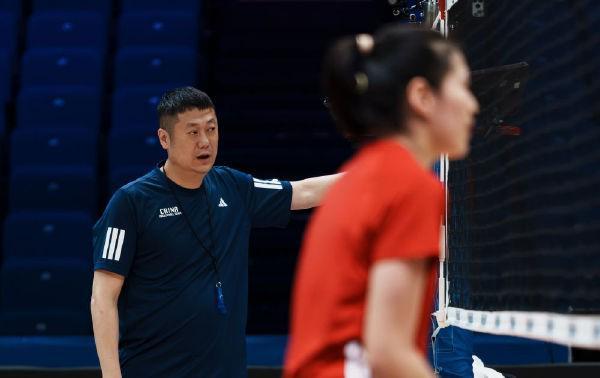开云-历史首败捷克，女排教练赵勇：年轻选手欠缺大赛硬仗历练